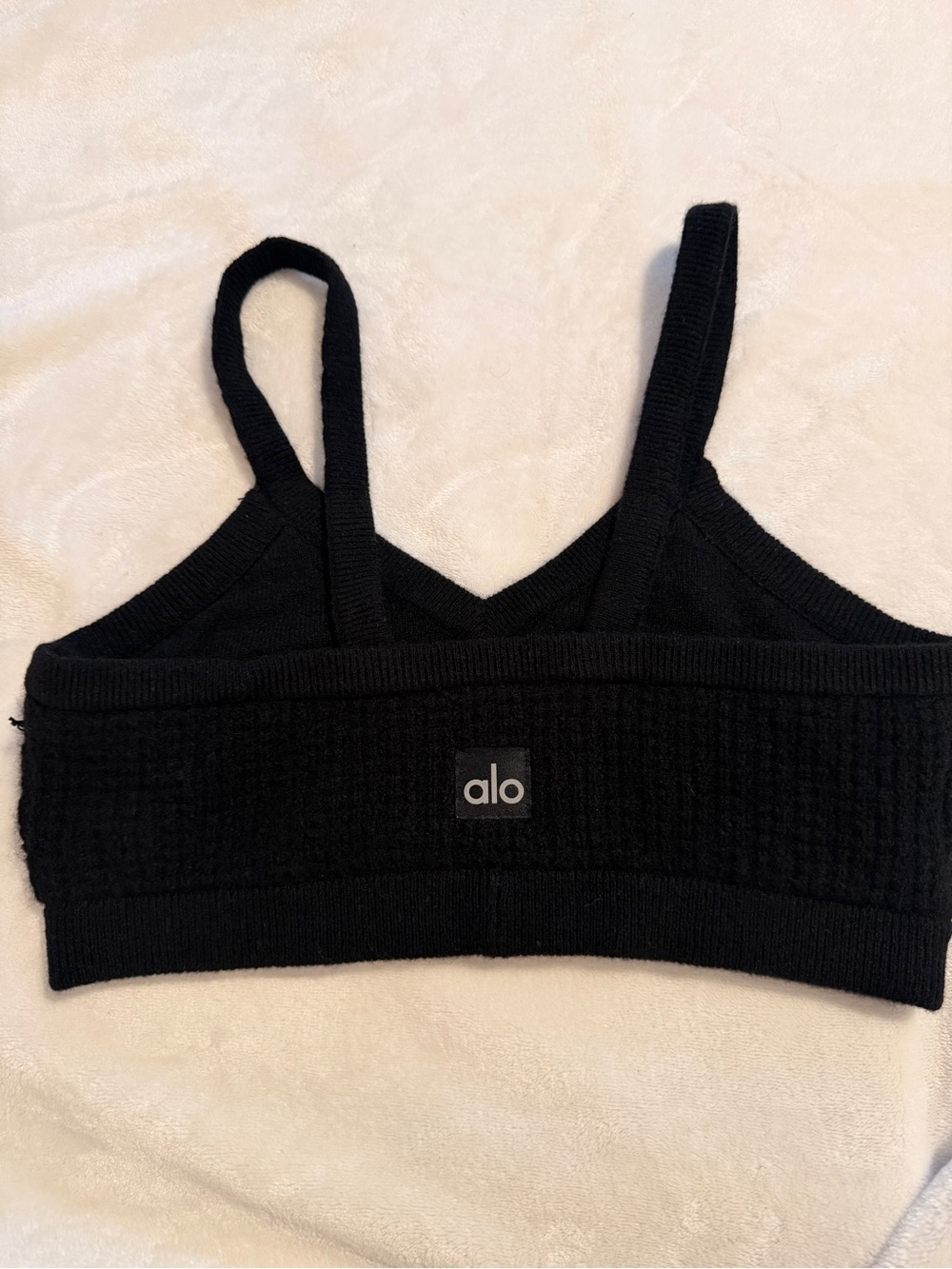 NWT ALO Yoga Cashmere Plush Waffle V-Neck Bra Black W9654R - Picture 4 of 7
